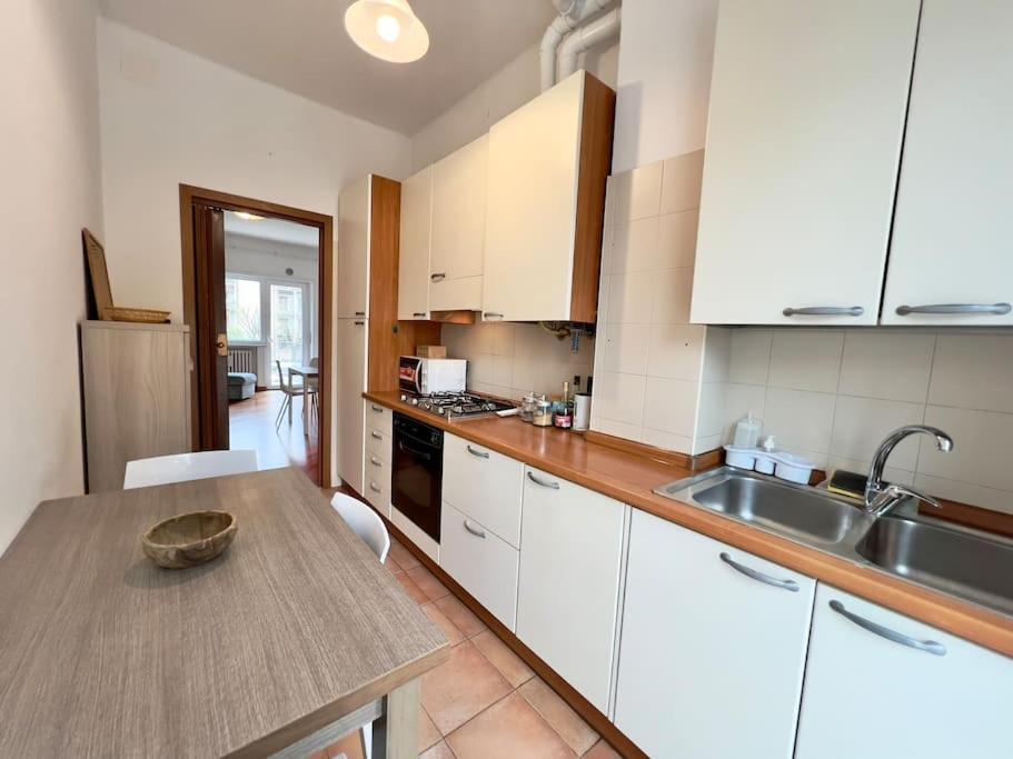 Appartamento Orti Di Spagna เวโรนา ภายนอก รูปภาพ